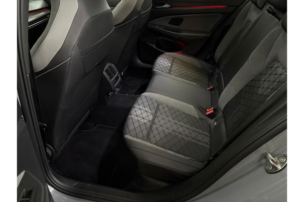 Volkswagen Golf Variant eTSI R-Line 1.5 130pk 2022 (Origineel-NL), P-468-BP