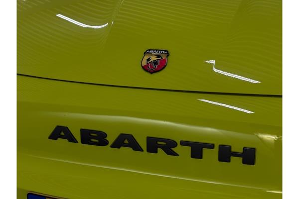Fiat 500 Abarth Turismo 42 kWh 155pk 2025 (Origineel-NL), JPF-65-P