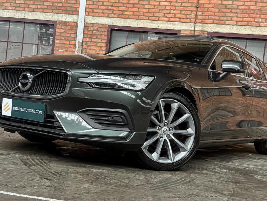 Volvo V60 2.0 T4 Momentum Proline 188pk 2019 (Origineel-NL), ZP-740-L