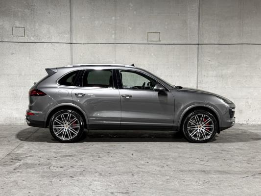 Porsche Cayenne Turbo 4.8 V8 520pk 2017 Sport-Chrono