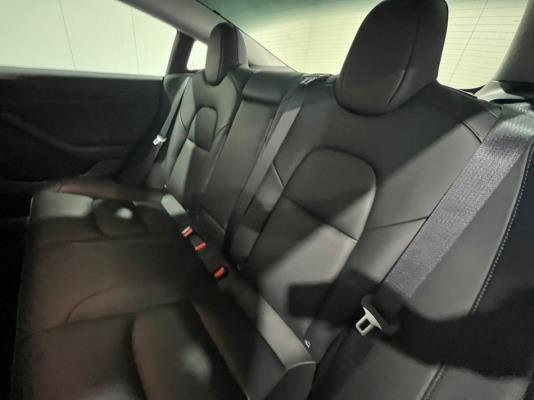 Tesla Model 3 Standard RWD Plus AMD Ryzen 60 kWh 238pk 2023 (Origineel-NL), S-631-SL
