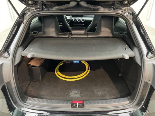 Mercedes-Benz A 250 e Business Solution AMG Limited 262pk 2021 (Origineel-NL) A-klasse, K-518-SP