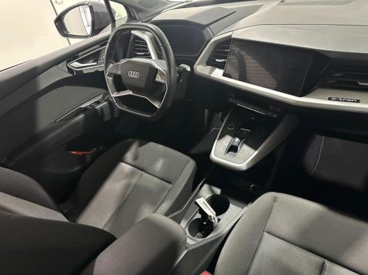 Audi Q4 35 Launch Edition 55 kWh 170pk 2021 (Origineel-NL), N-506-XJ