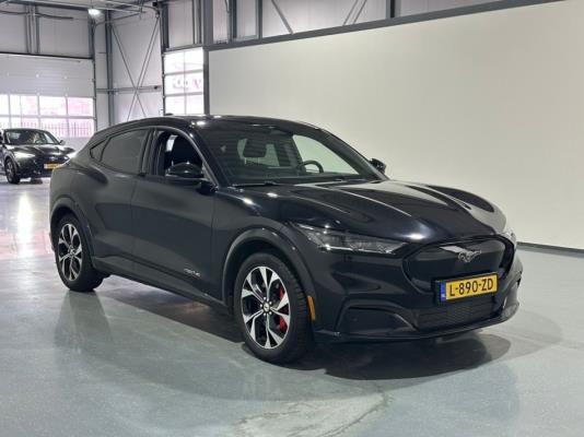 Ford Mustang Mach-E AWD 75 kWh 258pk 2021 (Origineel-NL), L-890-ZD
