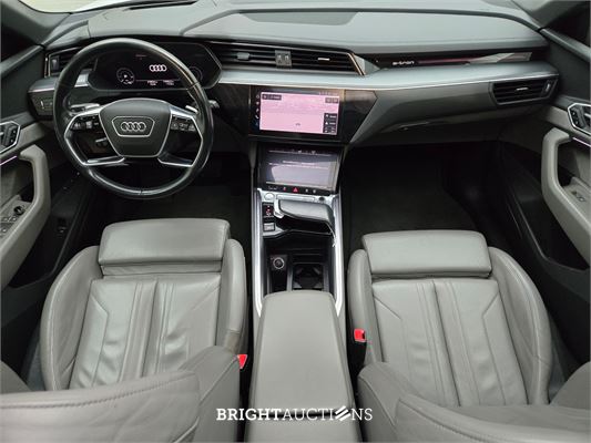 Audi e-tron 55 advanced Pro Line Plus Quattro 95 kWh 409pk 2018, J-305-VF