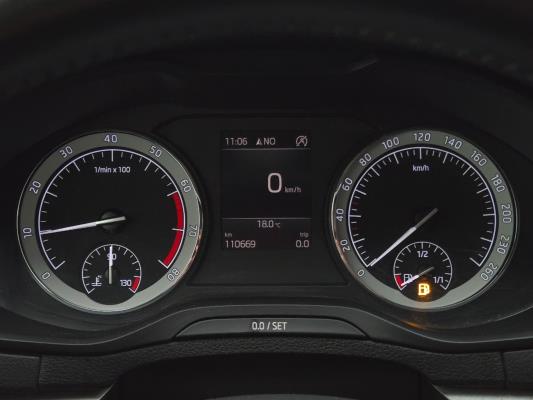 Škoda Karoq Business Edition 1.0 TSI 110pk 2021 (Origineel-NL), L-247-ZT