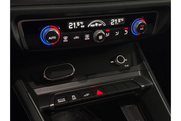 Audi Q3 45 e S Edition TFSI 266pk 2022 (Origineel-NL), P-122-PB