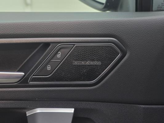 Volkswagen Tiguan R-Line Business 1.5 TSI 150pk 2022 (Origineel-NL), P-973-DF