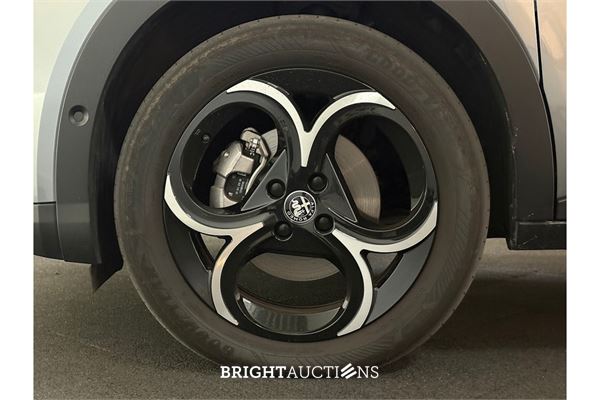 Alfa Romeo Junior Turbo Hybrid Ibrida Speciale 1.2 156pk 2025 (Origineel-NL), HLG-47-F