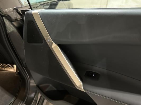 BMW iX xDrive40 Executive 77 kWh 326pk 2023 (Origineel-NL), T-756-HD