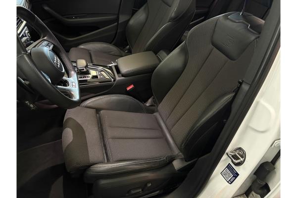 Audi A4 Avant 35 S edition Competition TFSI 149pk 2022 (Origineel-NL), P-104-HH