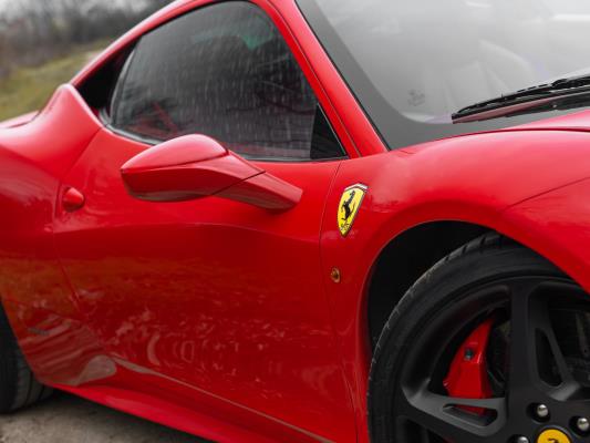 Ferrari 458 4.5 V8 Italia 578pk 2010, JHZ-39-P