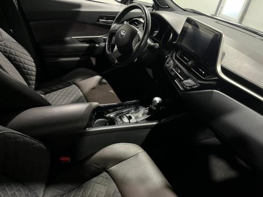 Toyota C-HR 1.8 Hybrid Executive 98pk 2018 (Origineel-NL), RS-050-N