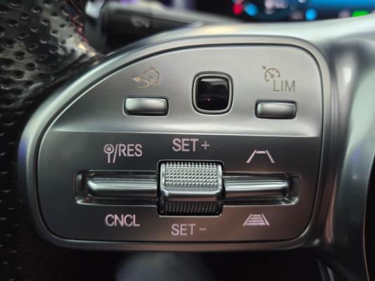 Mercedes-Benz A-klasse 250 e Business Solution AMG Limited 160 pk 2021, N-044-HS