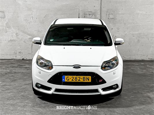 Ford Focus 2.0 EcoBoost ST-2 250pk 2013, G-282-BN