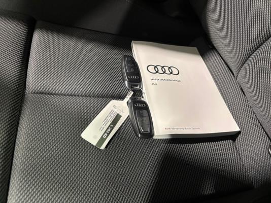 Audi A3 Limousine 30 Business edition TFSI 110pk 2021 (Origineel-NL), L-203-KD