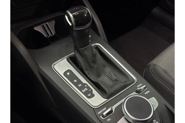 Audi Q2 30 Advanced edition TDI 115pk 2022 (Origineel-NL), N-366-SJ