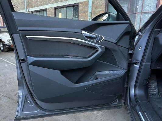 Audi e-tron 55 quattro Advanced edition 95 kWh 408pk 2021 (Origineel-NL+1e eigenaar), N-206-TT