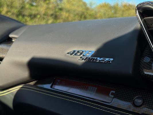 Ferrari 488 Spider HELE 3.9 V8 -Full Carbon- 670pk 2018, GFG-98-P
