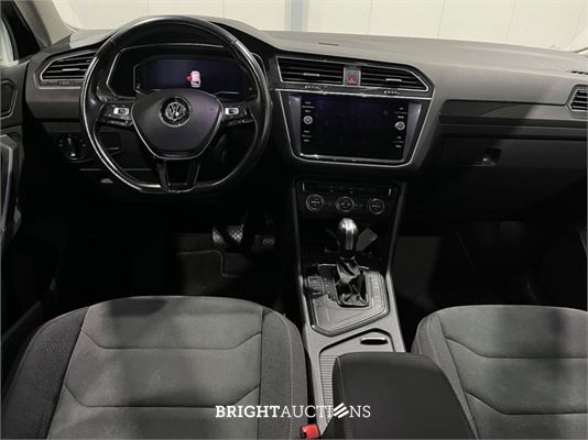 Volkswagen Tiguan ACT Highline 1.5 TSI 150pk 2020 (Origineel-NL), J-230-BK