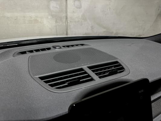 Polestar 2 Long Range Dual Motor Launch Edition 78kWh 408pk 2020 (Origineel-NL + 1e eigenaar), J-114-VK