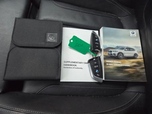 BMW X3 30e High Executive xDrive 292pk 2021 (Origineel-NL), L-956-FB