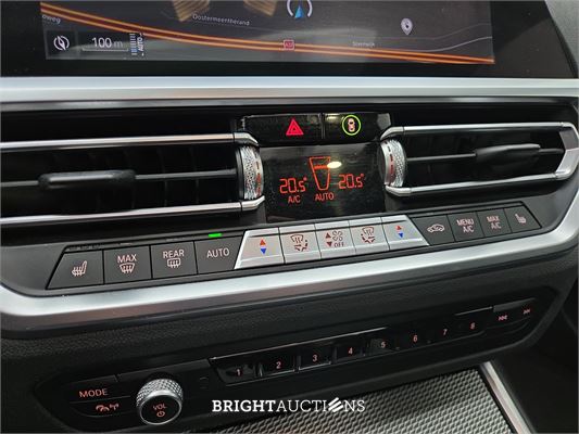 BMW 330e 3-serie Touring High Executive 296pk 2021 3-Serie, P-945-XT