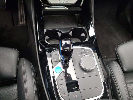 BMW iX3 Executive M Sport 286pk 2023 (Origineel-NL) iX, S-230-GJ