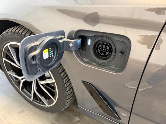 BMW 530e Business Edition Plus 292pk 2022 (Origineel-NL) 5-Serie, P-196-KV