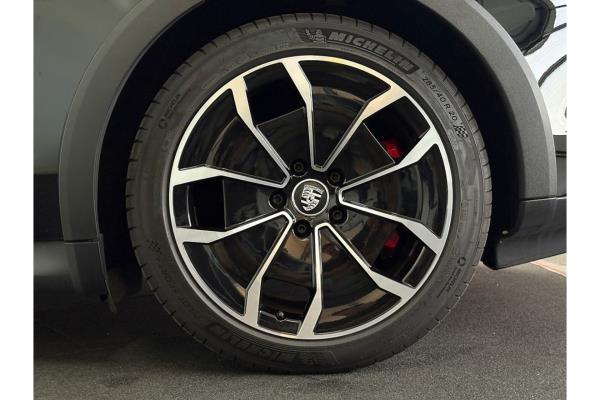 Porsche Taycan 4S 93 kWh 489pk 2022, X-274-FS