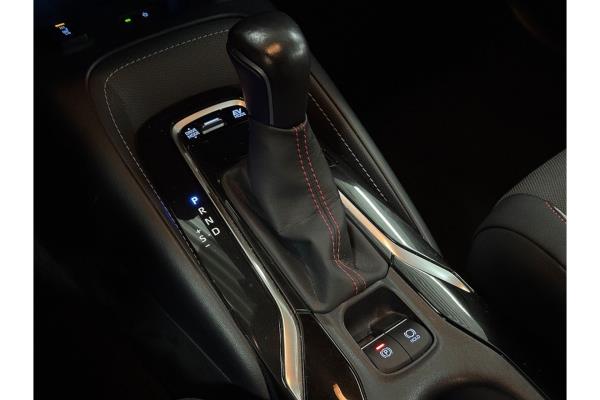 Toyota Corolla Touring Sport Hybrid GR-Sport 2.0 261pk 2021 (Origineel-NL), K-880-PR