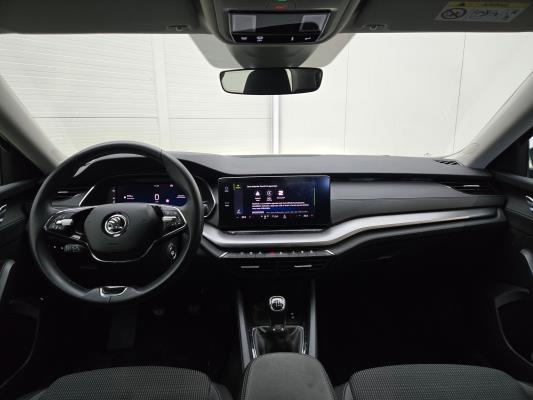 Skoda Octavia Combi Business Edition 1.0 TSI 110pk 2021 (Origineel-NL), L-224-BV