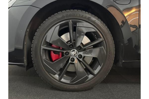 Škoda Octavia Combi RS iV PHEV Business 1.4 TSI 258pk 2021 (Origineel-NL), N-280-KK