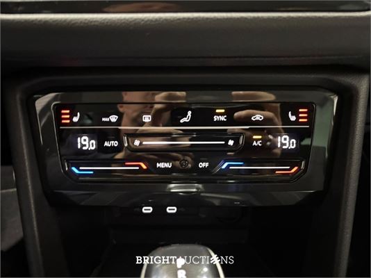 Volkswagen Tiguan Life Business 1.5 TSI 150pk 2021 (Origineel-NL), N-209-BL
