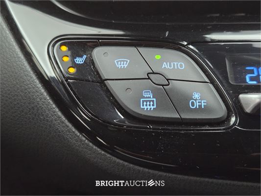 Toyota C-HR Hybrid Executive 1.8 170pk 2018 (Origineel-NL), TR-575-N