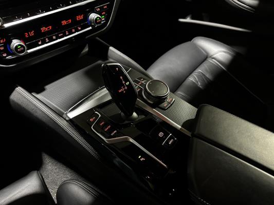 BMW 520i Touring High Executive Edition M-Sport 184pk 2021 (Origineel-NL) 5-Serie G31, L-194-JX