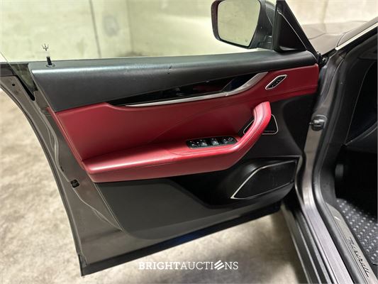 Maserati Levante GranSport 3.0 V6 349pk 2017