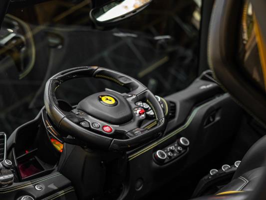 Ferrari 488 Spider HELE 3.9 V8 -Full Carbon- 670pk 2018, GFG-98-P
