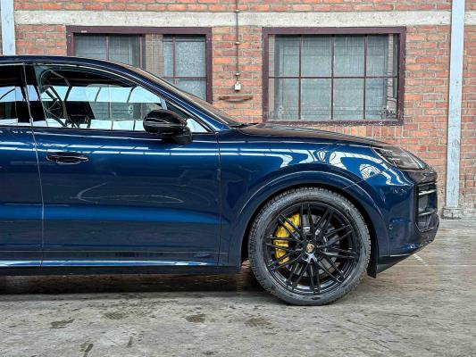 Porsche Cayenne Coupe 4.0 V8 S (1st owner) 474hp 2024 Manufacturer's Warranty