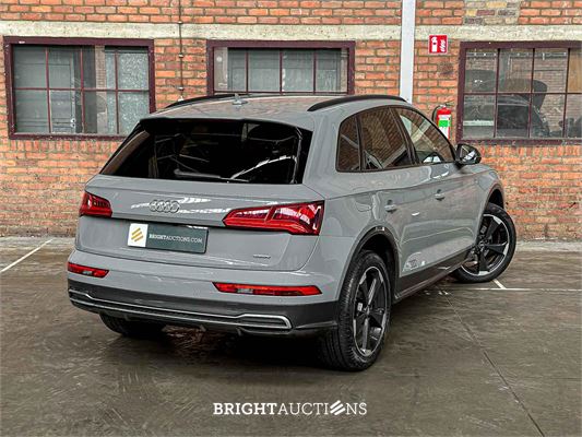 Audi Q5 2.0 TFSI Quattro Sport S Line Black Edition 252pk 2018 (Origineel-NL + 1e Eigenaar), TT-931-B