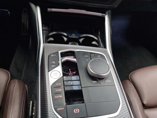 BMW 320e Touring M Sport 272pk 2022 (Origineel-NL) 3-Serie, R-268-NT