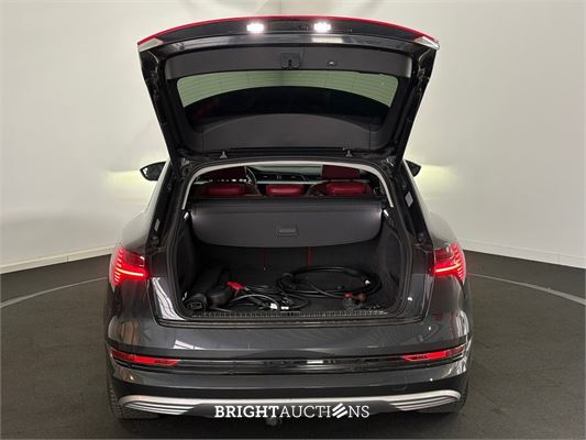Audi e-tron 55 Advanced edition Plus Quattro 95 kWh 2022 (Origineel-NL), R-522-GX