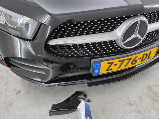 Mercedes-Benz A 180 Business Solution AMG 136pk 2019 A-klasse, Z-776-DL