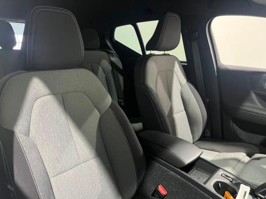 Volvo XC40 T5 Recharge Business Pro 1.5 261pk 2021 (Origineel-NL), L-561-DD