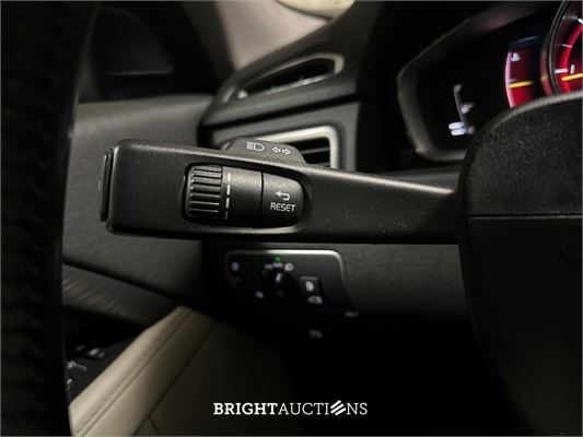 Volvo XC70 2.0 D4 FWD Momentum 181pk 2014 (Origineel-NL) Automaat, 2-XLB-00