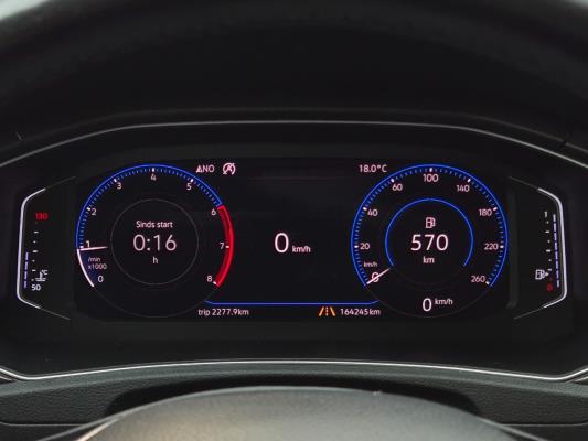 Volkswagen T-Roc Sport 1.5 TSI 150pk 2018, L-388-JZ