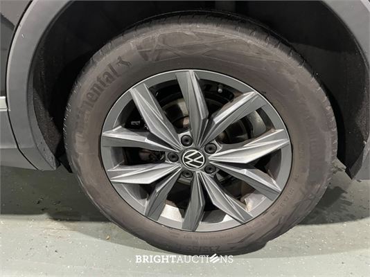 Volkswagen Tiguan Allspace Life Business 1.5 TSI 150pk 2022 (Origineel-NL), R-584-KH