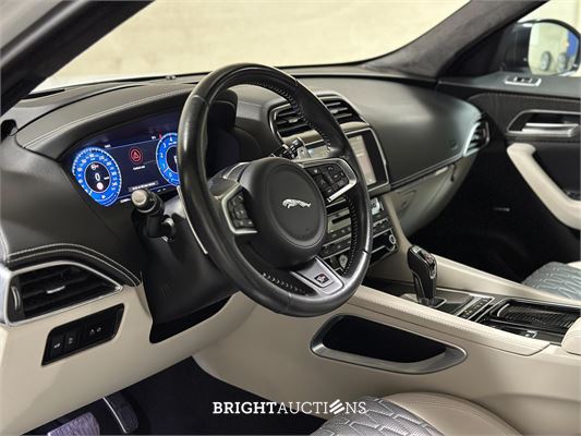 Jaguar F-Pace 5.0 V8 S/C AWD SVR 551pk 2019, T-214-ZB