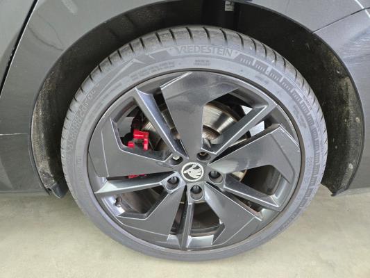 Škoda Octavia Combi iV RS 2.0 TSI 245pk 2021, R-156-SR