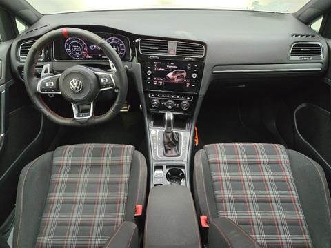 Volkswagen Golf GTI Performance 2.0 TSI 245pk 2017, L-416-LR